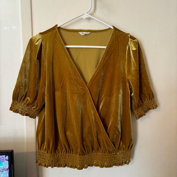 Madewell velvet smocked crossover top - slightly cropped - Egyptian gold - Picture 6 of 7